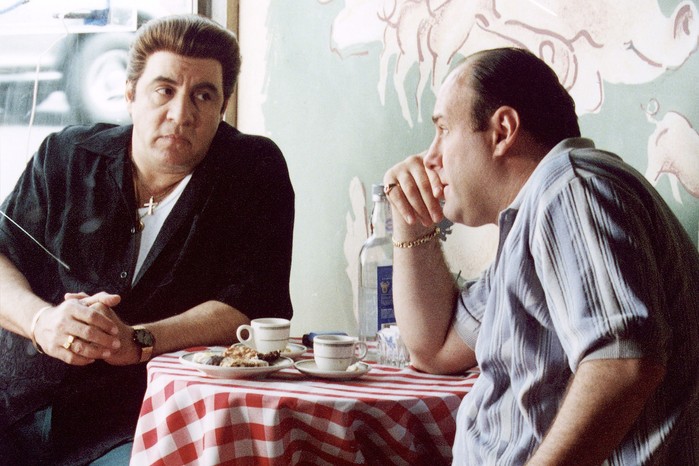 סילביו מקשיב לטוני